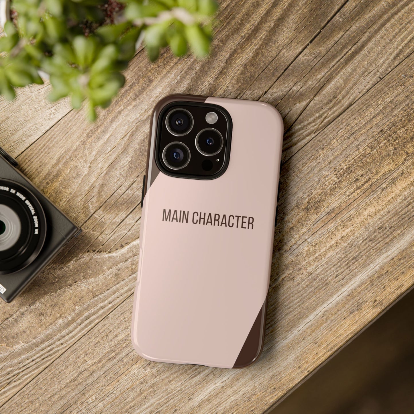Phone Case - Sassy Statement Case ’Main Character’ in Pink & Brown