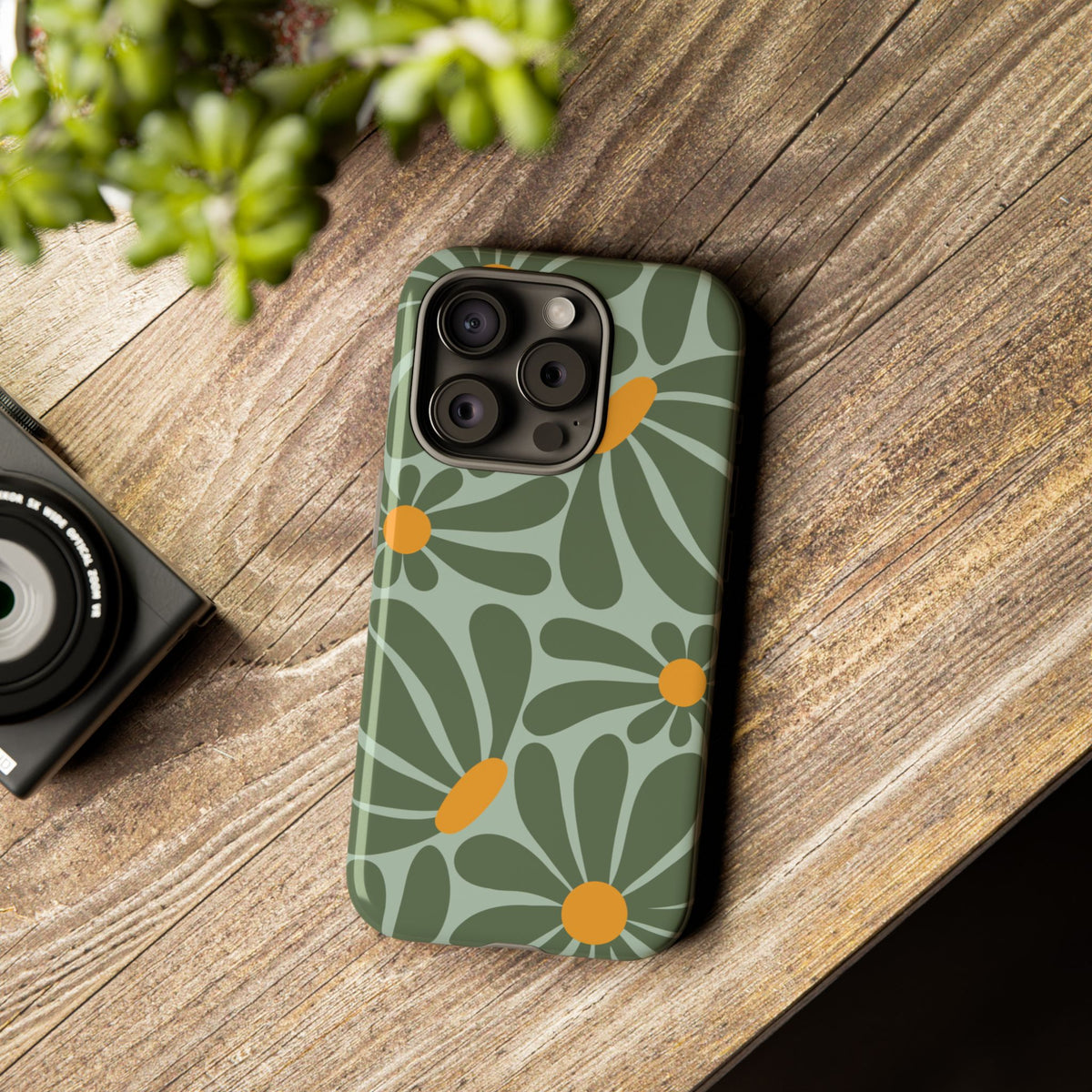 Retro Green Daisy Pattern Phone Case - Green Phone Case