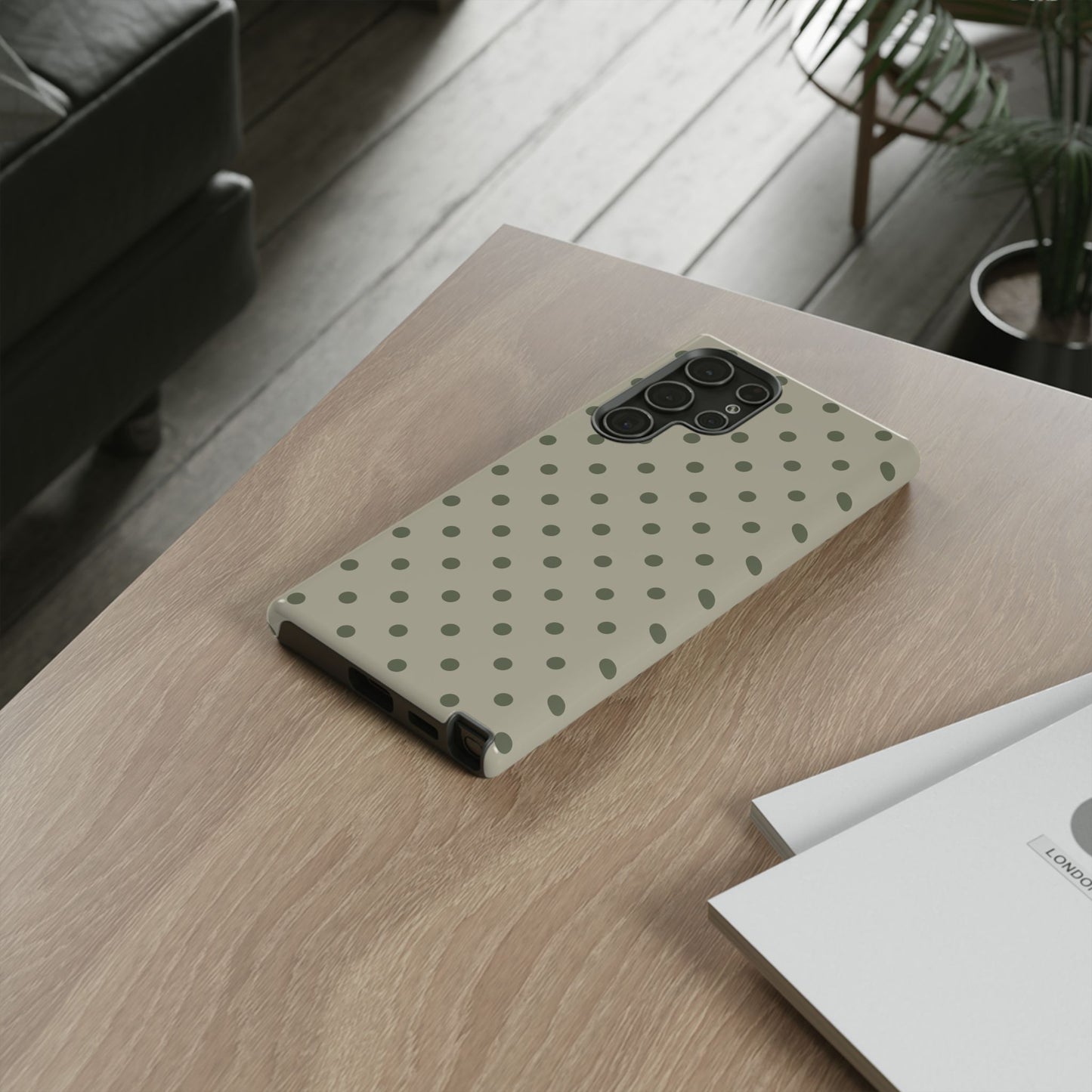 Green & Dark Green Dot Pattern Phone Case