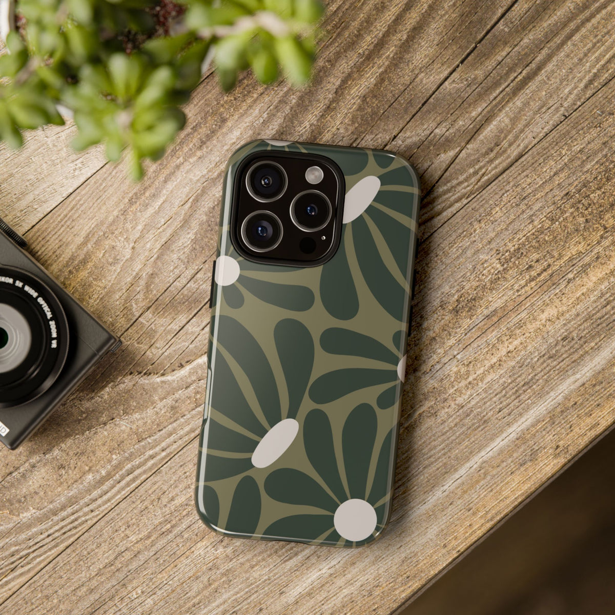 Retro Olive Green Daisy Pattern Phone Case - Green Phone Case